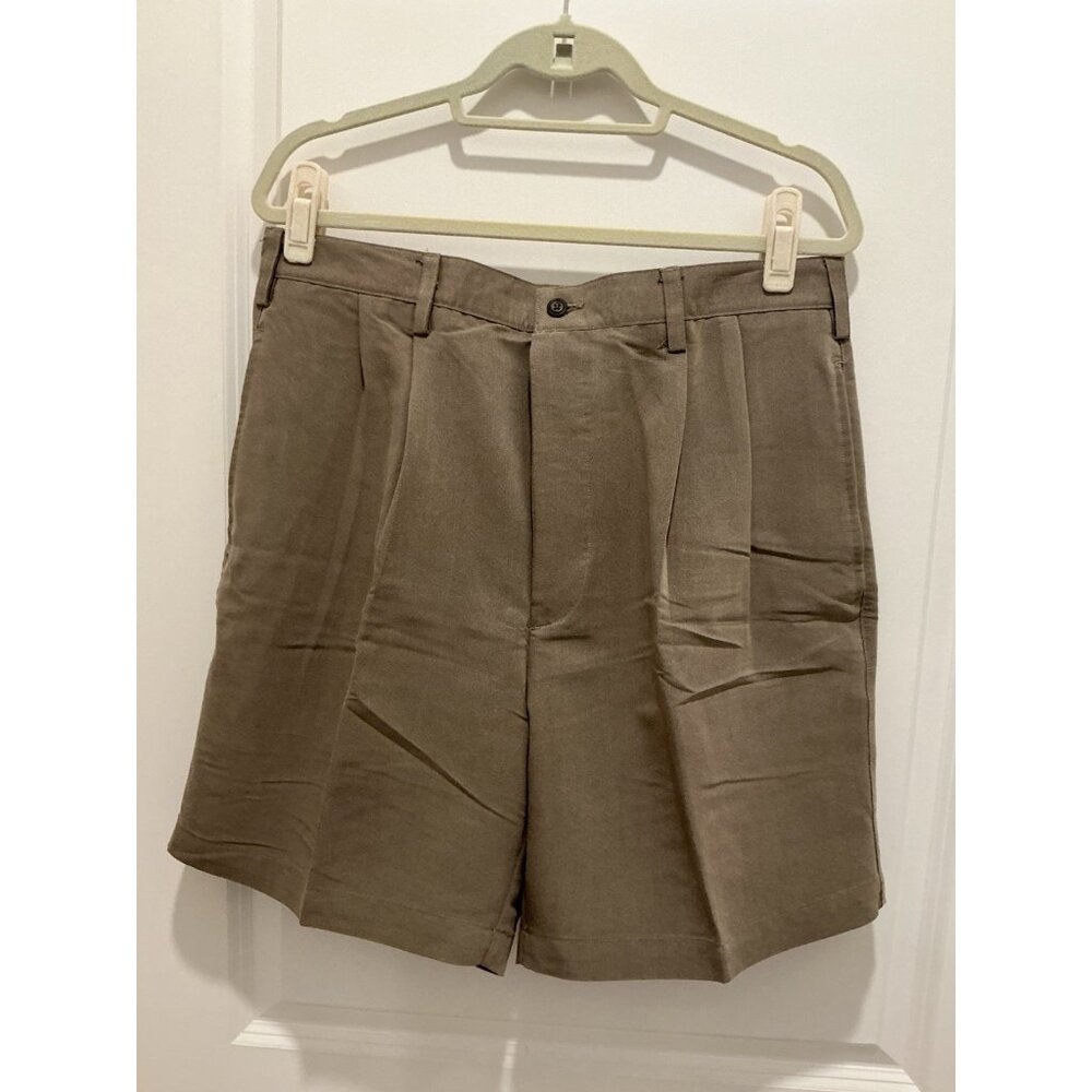 Andrew Fezza Pleated Shorts 36 Tan Rayon Blend NWOT